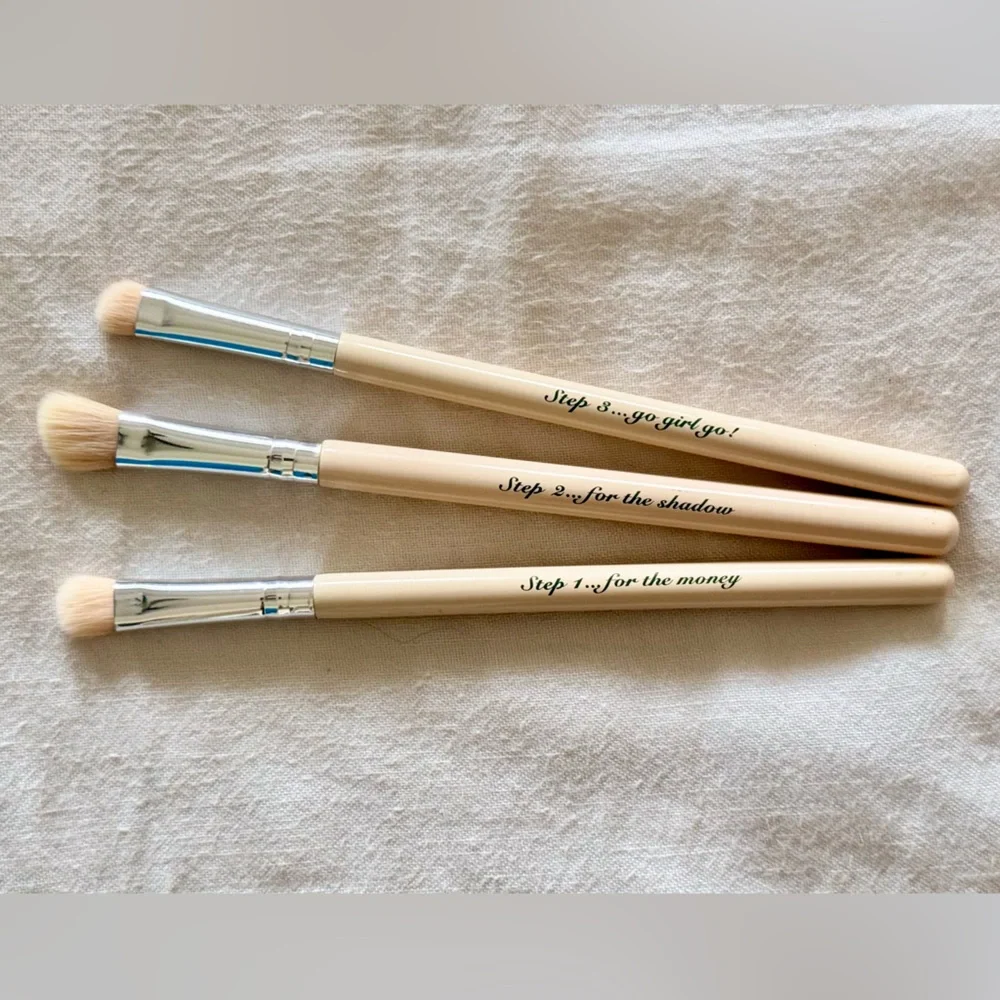 THE VINTAGE COSMETIC CO. 3 Pcs Cream Makeup Brush Set Eyeshadow Brushes